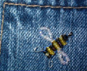 handbeadbee.jpg